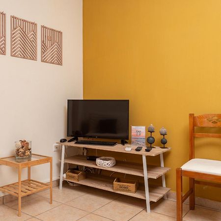 Mini Art Apartments Gerani  ภายนอก รูปภาพ