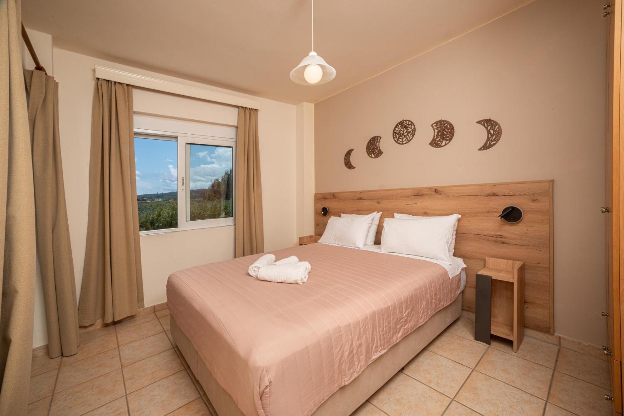 Mini Art Apartments Gerani  ภายนอก รูปภาพ