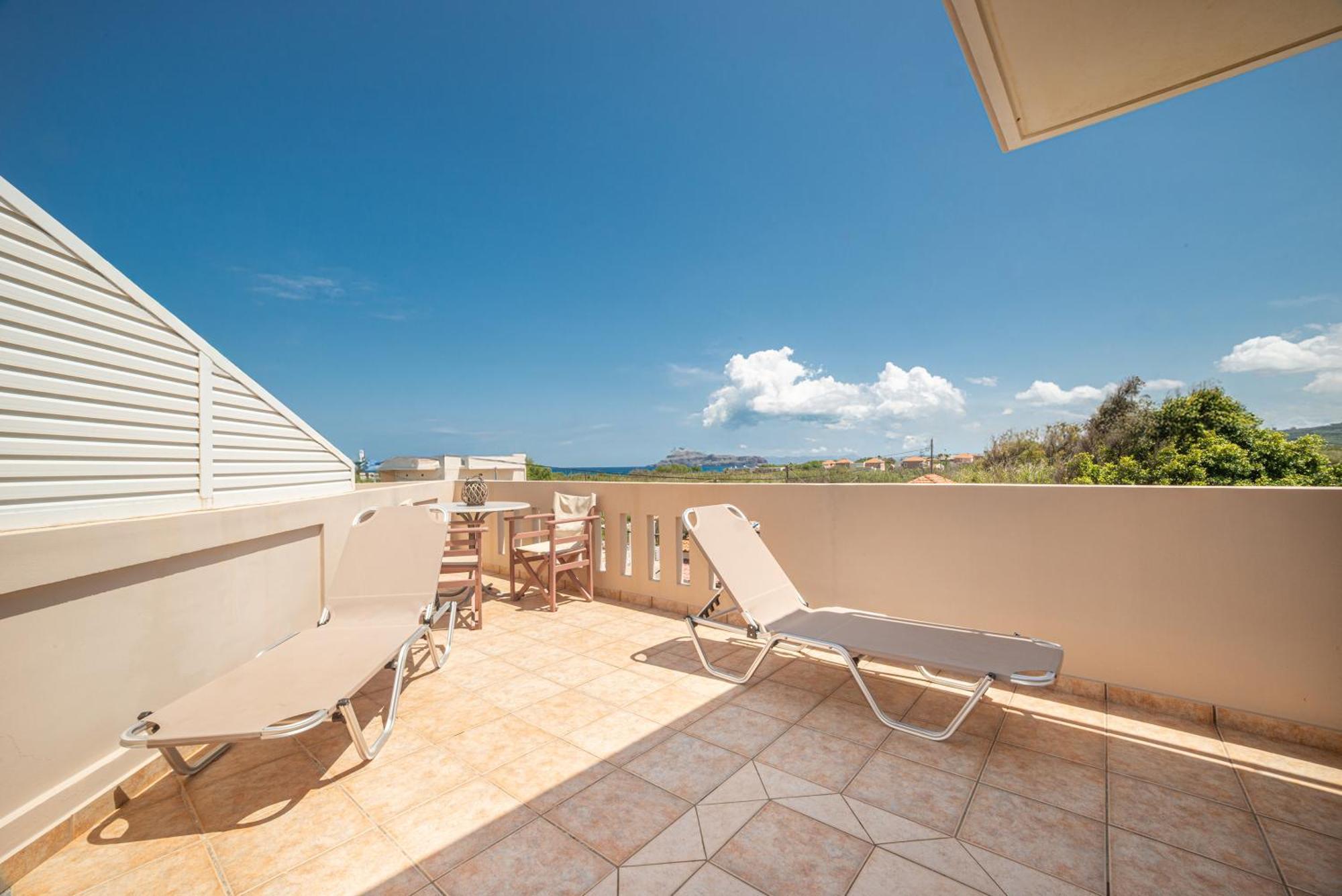 Mini Art Apartments Gerani  ภายนอก รูปภาพ